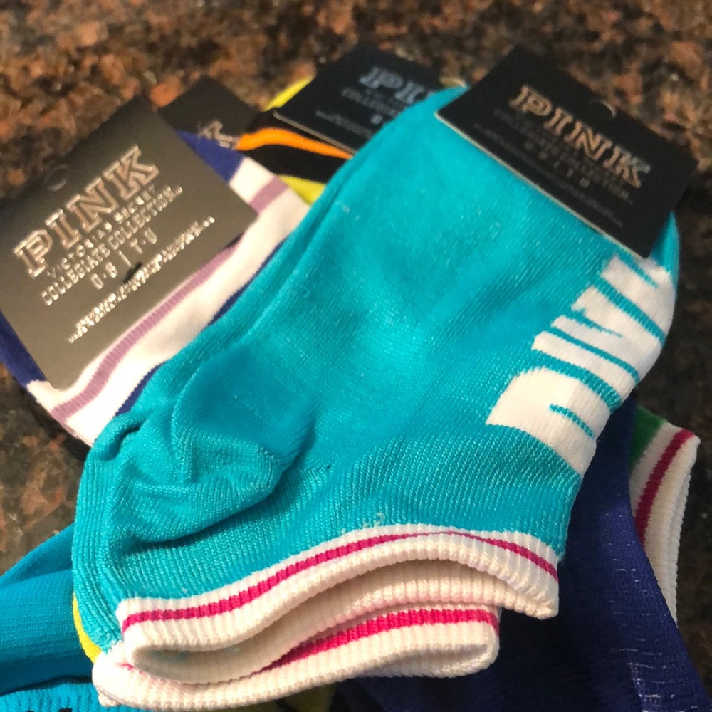 BNWT 🆕VS Pink Collegiate Collection - Picture 5 of 8